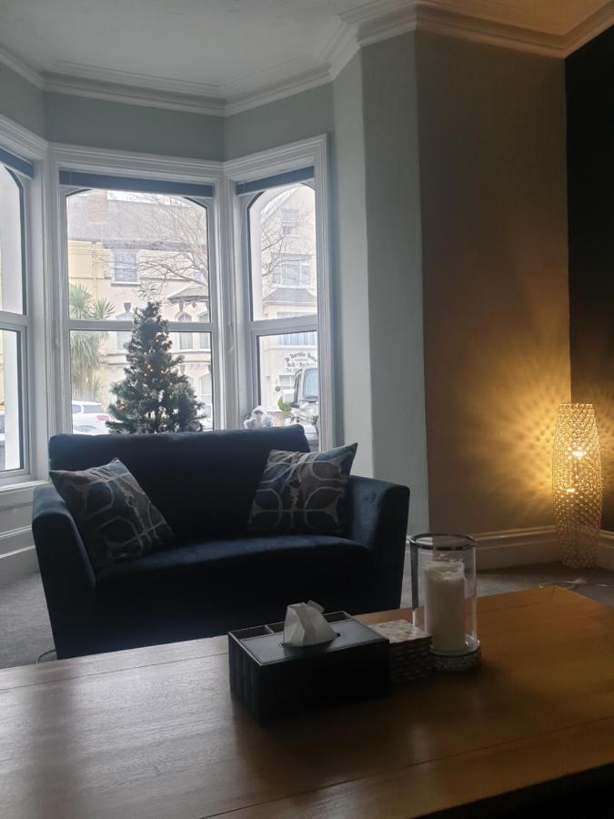 No 27 Chapel Street Guest House Llandudno Exteriör bild